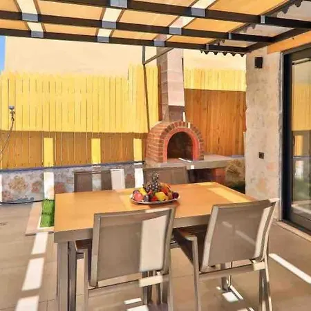 Kalisto Villa *